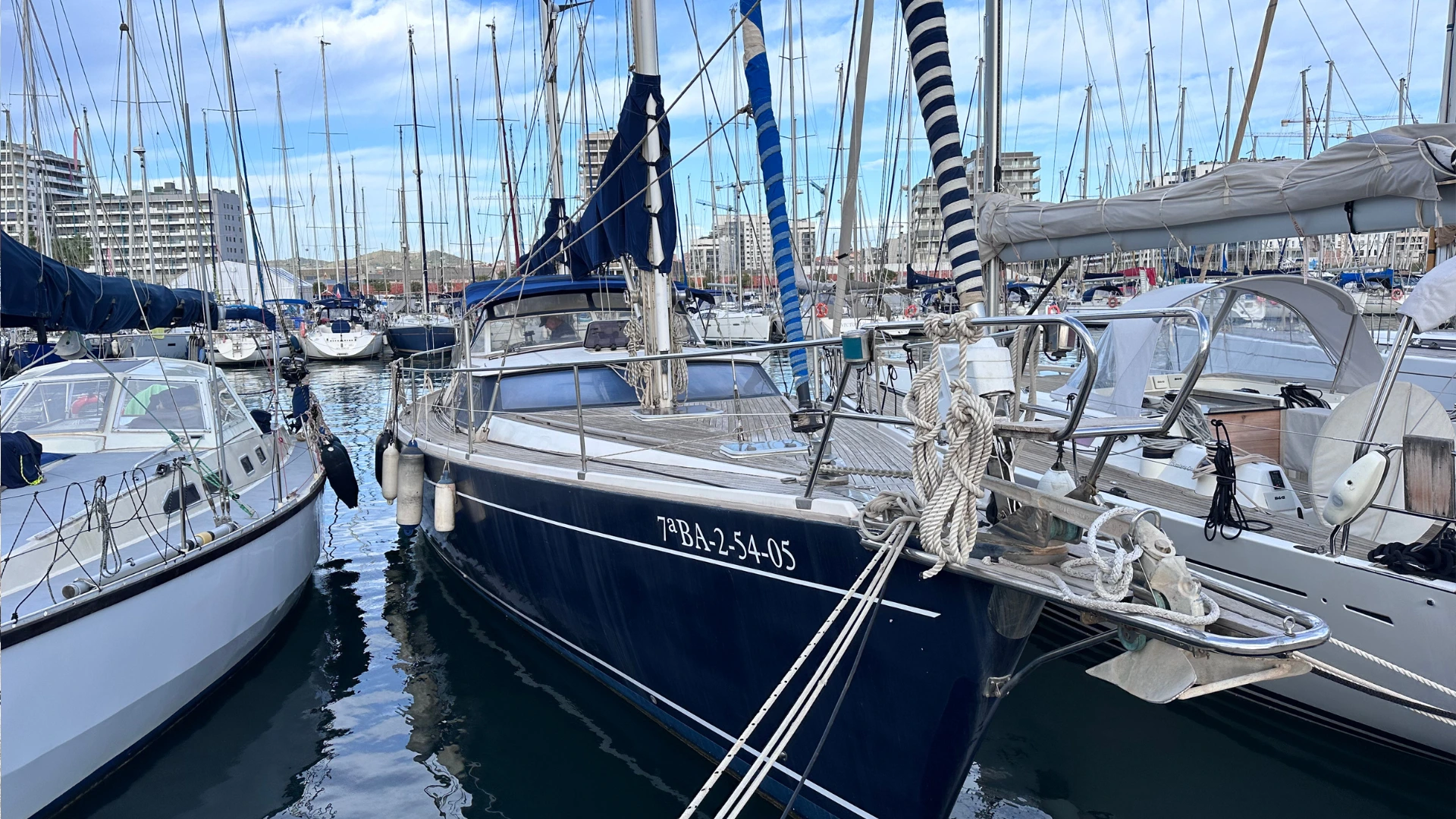 Cubierta de teca North Wind 56 ocasión segunda mano superficie antideslizante España.