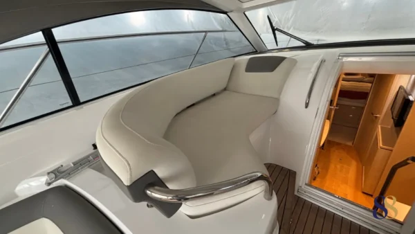 PRINCESS V40 yate a motor 88 yacht en venta, for sale yacht motor 88 yachts 34