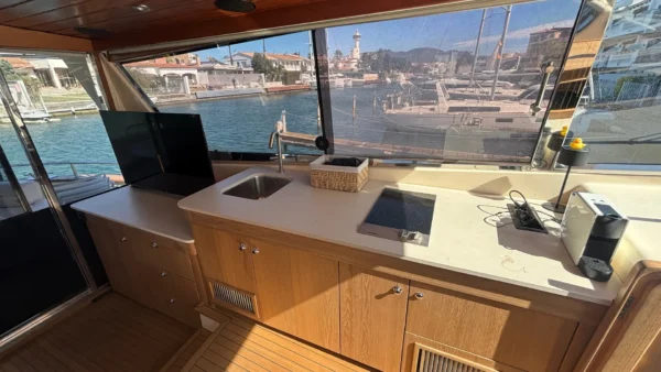 apreamare 60 yate a motor 88 yacht en venta, for sale yacht motor 88 yachts 12