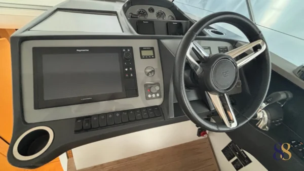 pRINCESS V40 yate a motor 88 yacht en venta, for sale yacht motor 88 yachts 26