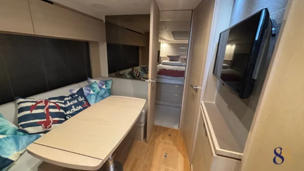 pRINCESS V40 yate a motor 88 yacht en venta, for sale yacht motor 88 yachts