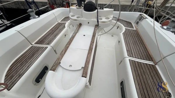 OCEANIS 381 velero 88 yacht en venta, for sale sailing yacht 88 yachts 6