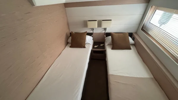 beneteau trawler 62 yate a motor 88 yacht en venta, for sale yacht motor 88 yachts 51