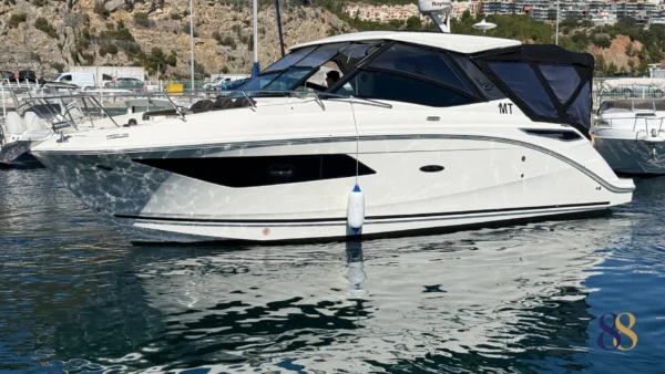 Sundance 320 yate a motor 88 yacht en venta, for sale yacht motor 88 yachts 4
