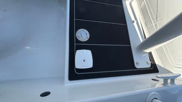 Highfiels SP 700 semirrigida 88 yacht en venta, for sale yacht motor 88 yachts 11
