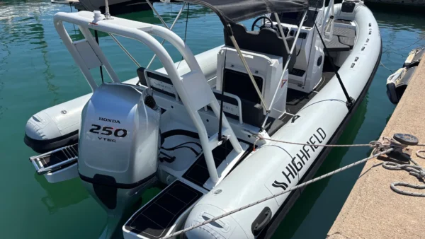 Highfiels SP 700 semirrigida 88 yacht en venta, for sale yacht motor 88 yachts 12
